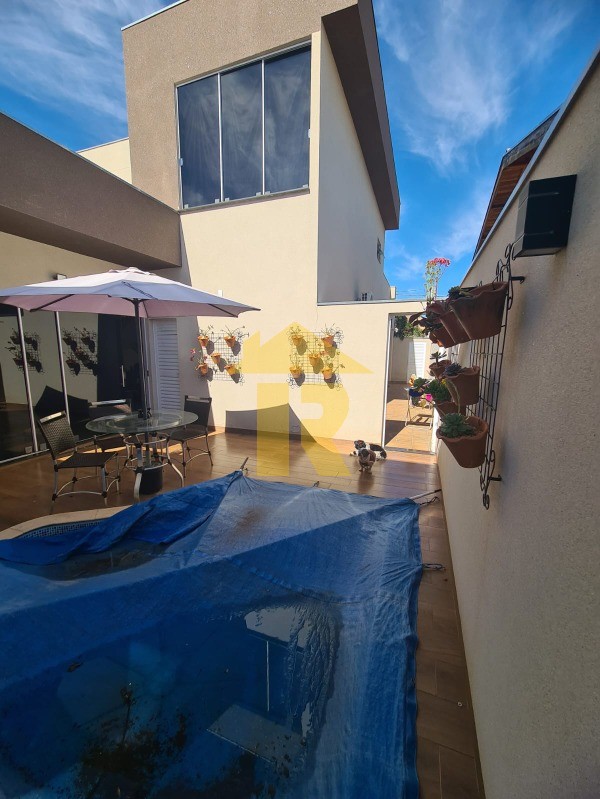 Casa de Condomínio com 3 quartos à venda, 171m² — foto 17 de 45