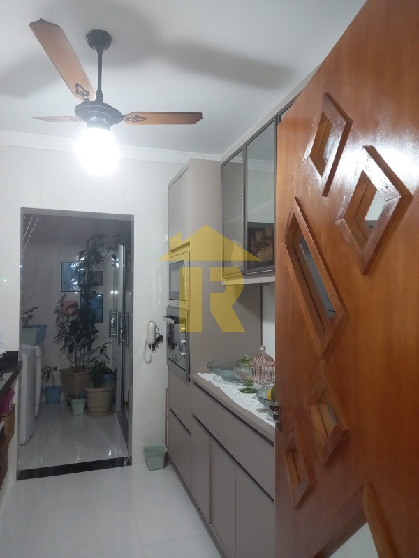 Apartamento com 3 quartos à venda, 121m² — foto 9 de 38
