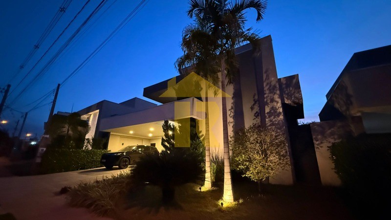 Casa de Condomínio com 3 quartos à venda, 250m² — foto 4 de 31