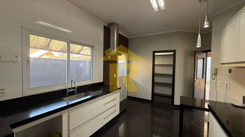 Casa de Condomínio com 3 quartos à venda, 314m² — foto 20 de 46