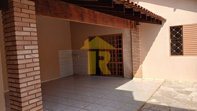 Casa com 3 quartos à venda e aluguel, 147m² — foto 9 de 28