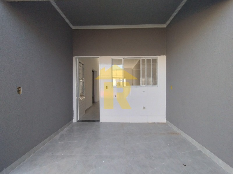 Casa com 2 quartos à venda, 75m² — foto 3 de 23