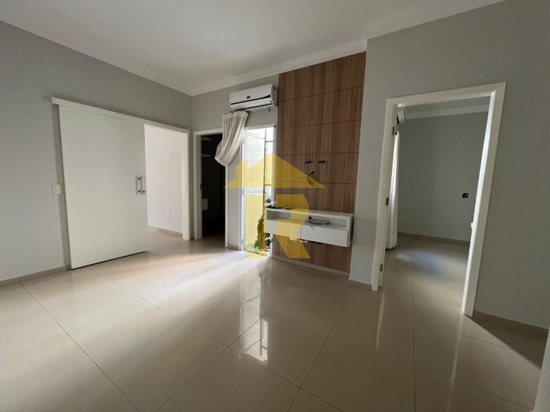 Casa de Condomínio com 3 quartos à venda, 220m² — foto 13 de 27