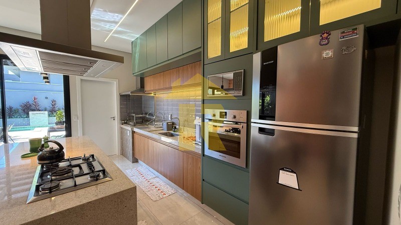 Casa de Condomínio com 3 quartos à venda, 200m² — foto 20 de 41