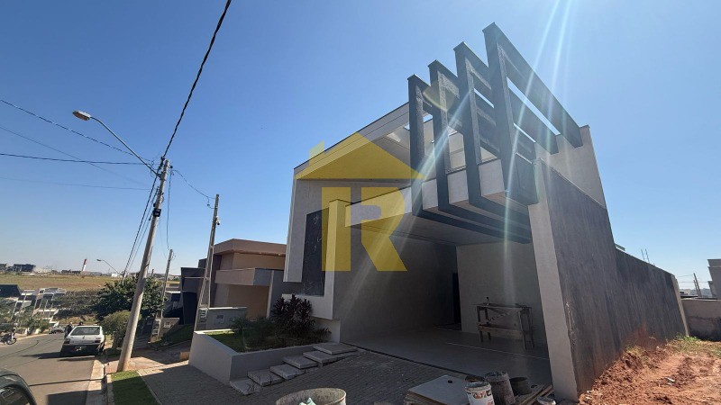 Casa de Condomínio com 3 quartos à venda, 160m² — foto 3 de 20