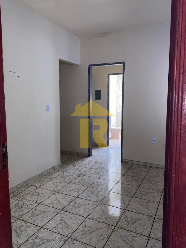 Casa com 3 quartos à venda, 200m² — foto 6 de 34