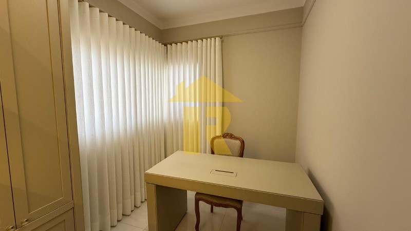 Casa de Condomínio com 3 quartos à venda, 250m² — foto 14 de 47