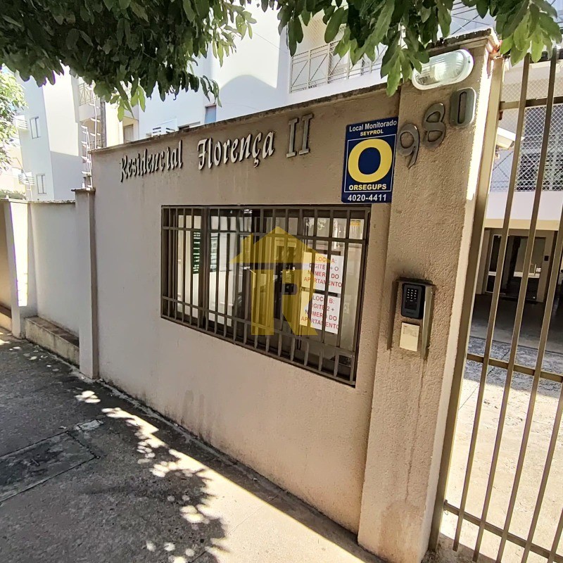 Apartamento com 2 quartos à venda, 80m² — foto 2 de 20