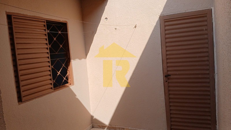 Casa com 3 quartos à venda e aluguel, 147m² — foto 16 de 28