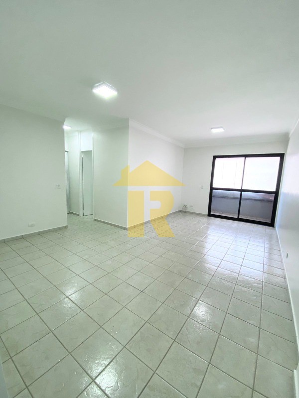 Apartamento com 3 quartos à venda, 90m² — foto 2 de 22