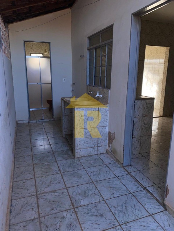 Casa com 3 quartos à venda, 200m² — foto 8 de 34
