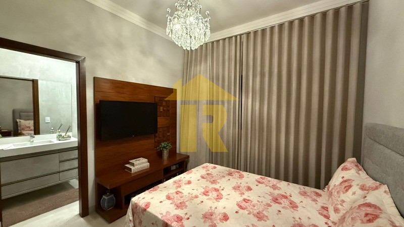 Casa de Condomínio com 3 quartos à venda, 250m² — foto 28 de 31