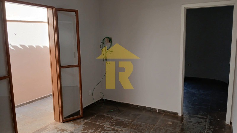 Casa com 3 quartos à venda e aluguel, 147m² — foto 17 de 28