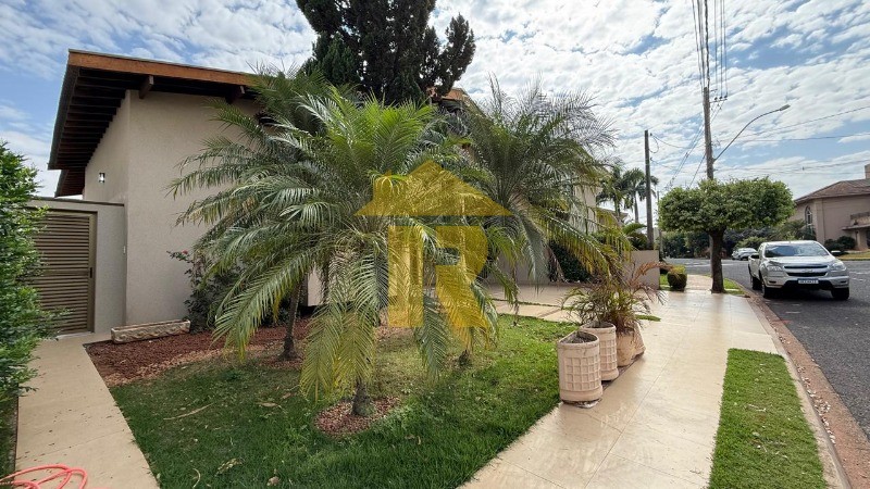 Casa de Condomínio com 3 quartos à venda, 250m² — foto 3 de 47