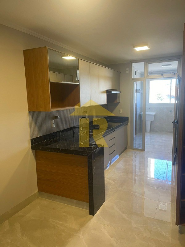 Apartamento com 3 quartos à venda, 135m² — foto 9 de 20
