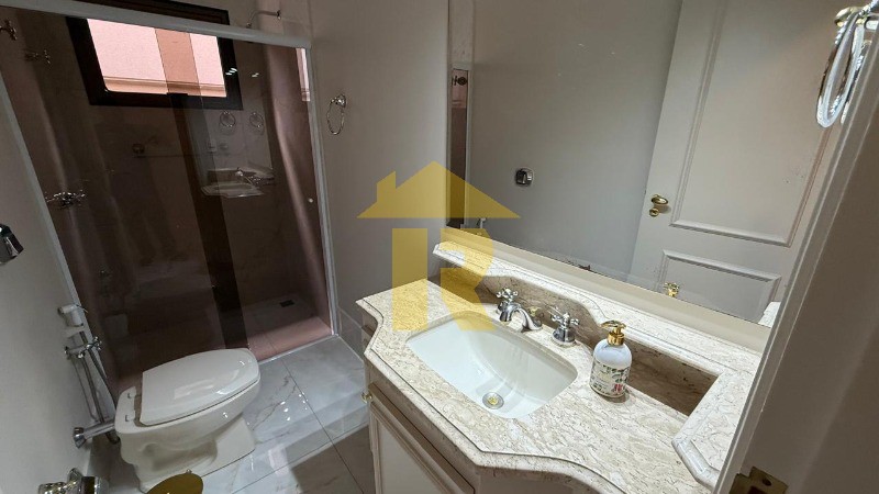 Casa de Condomínio com 3 quartos à venda, 250m² — foto 32 de 47