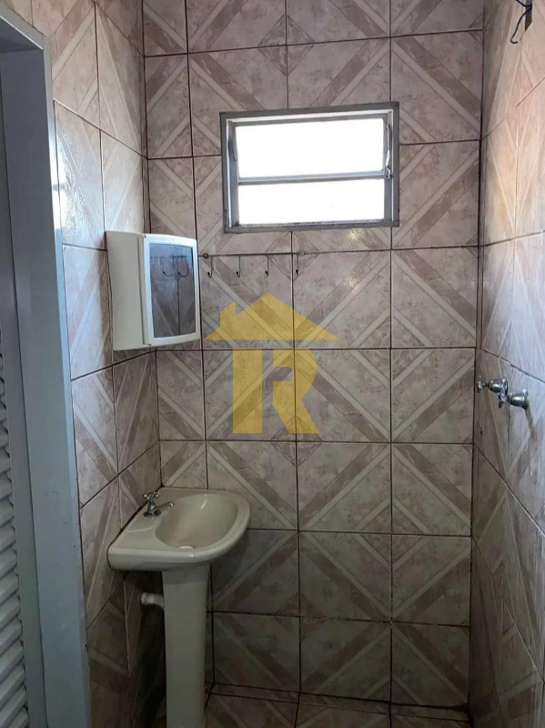 Casa com 3 quartos à venda, 200m² — foto 22 de 34