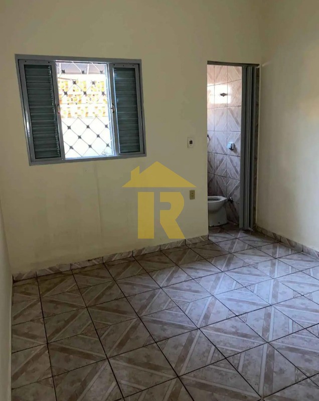 Casa com 3 quartos à venda, 200m² — foto 20 de 34