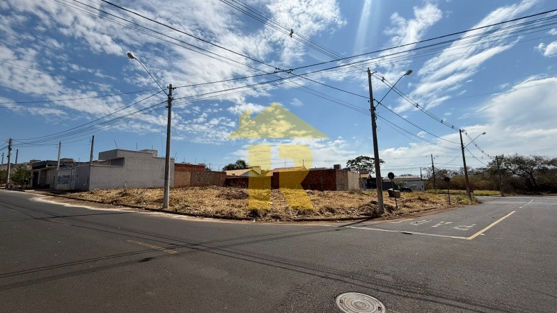 Terreno / Lote / Condomínio  à venda, 320m² — foto 2 de 11
