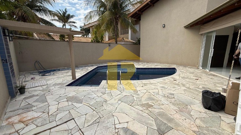 Casa de Condomínio com 3 quartos à venda, 250m² — foto 22 de 47