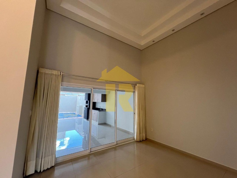 Casa de Condomínio com 3 quartos à venda, 220m² — foto 7 de 27