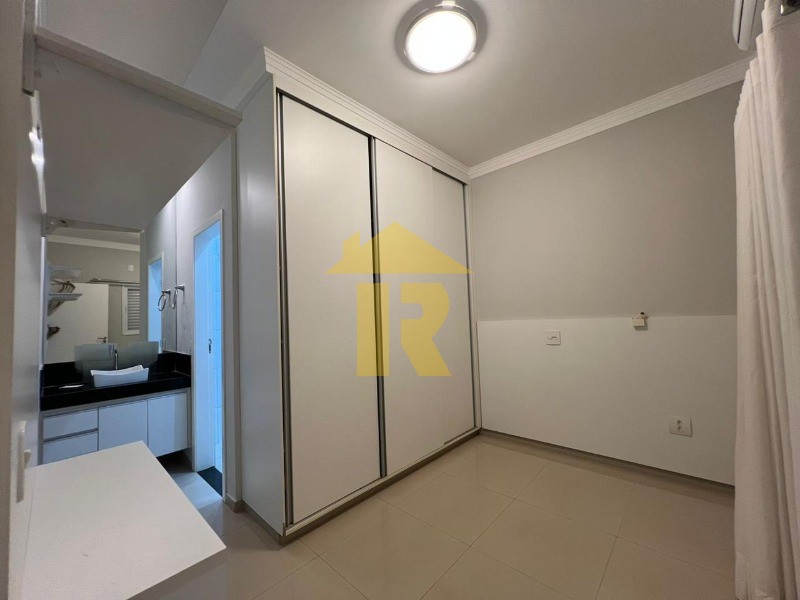 Casa de Condomínio com 3 quartos à venda, 220m² — foto 19 de 27