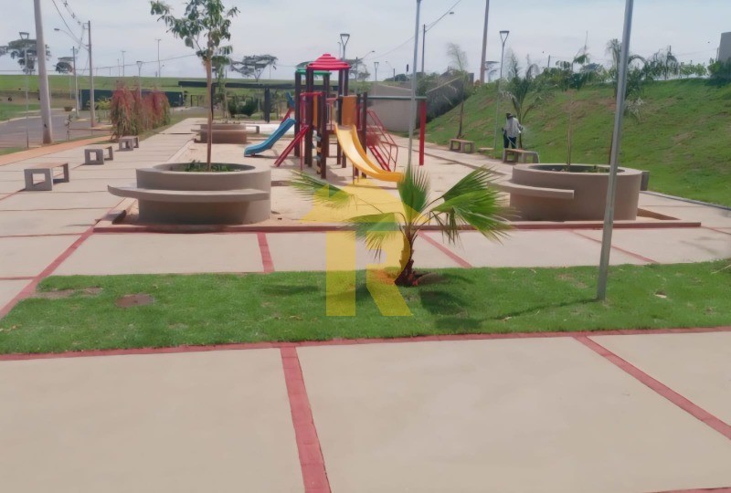 Terreno / Lote / Condomínio  à venda, 300m² — foto 15 de 20