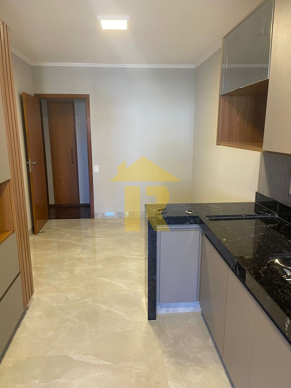 Apartamento com 3 quartos à venda, 135m² — foto 8 de 20