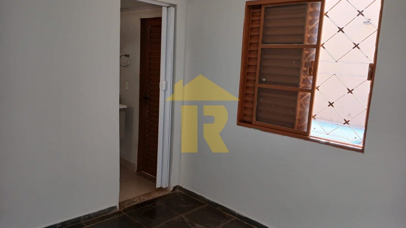 Casa com 3 quartos à venda e aluguel, 147m² — foto 21 de 28