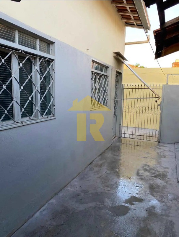 Casa com 3 quartos à venda, 200m² — foto 11 de 34
