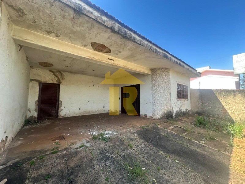 Casa com 3 quartos à venda, 145m² — foto 3 de 30