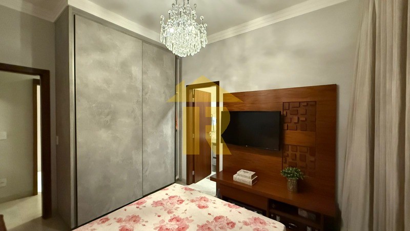 Casa de Condomínio com 3 quartos à venda, 250m² — foto 27 de 31