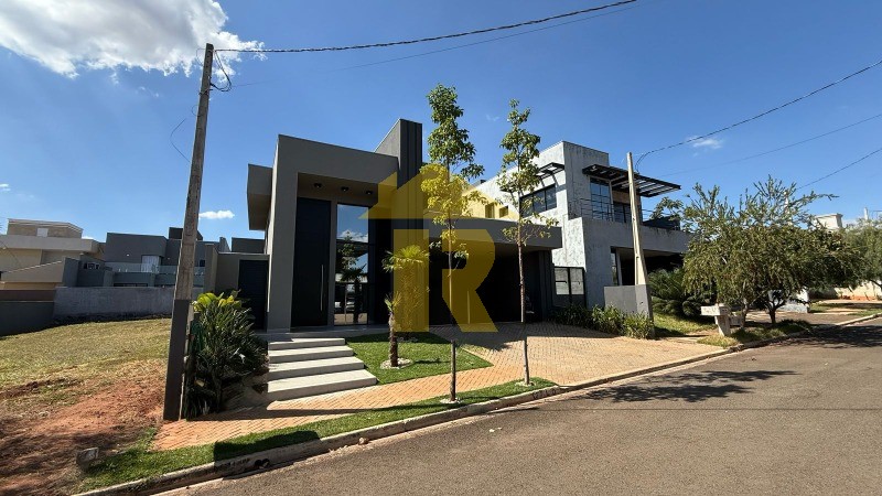 Casa de Condomínio com 3 quartos à venda, 200m² — foto 5 de 41