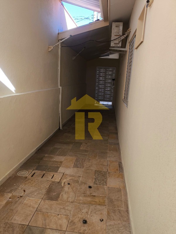 Casa de Condomínio com 3 quartos à venda e aluguel, 130m² — foto 3 de 30