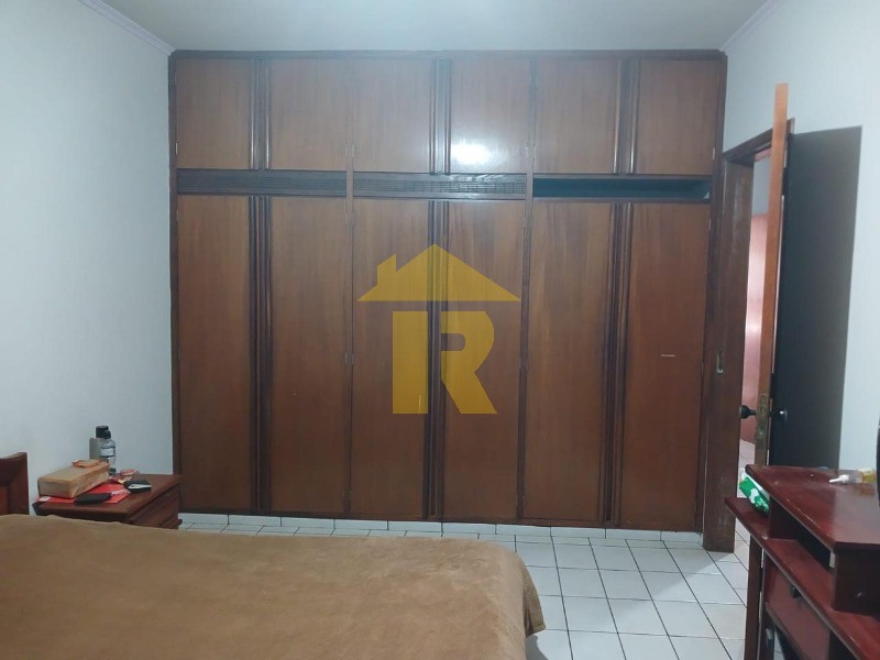 Casa com 3 quartos à venda, 367m² — foto 28 de 37