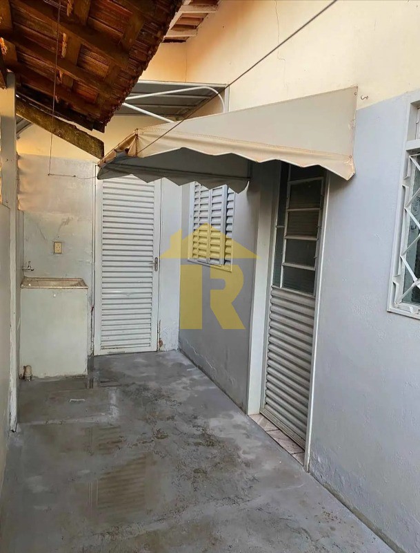 Casa com 3 quartos à venda, 200m² — foto 13 de 34