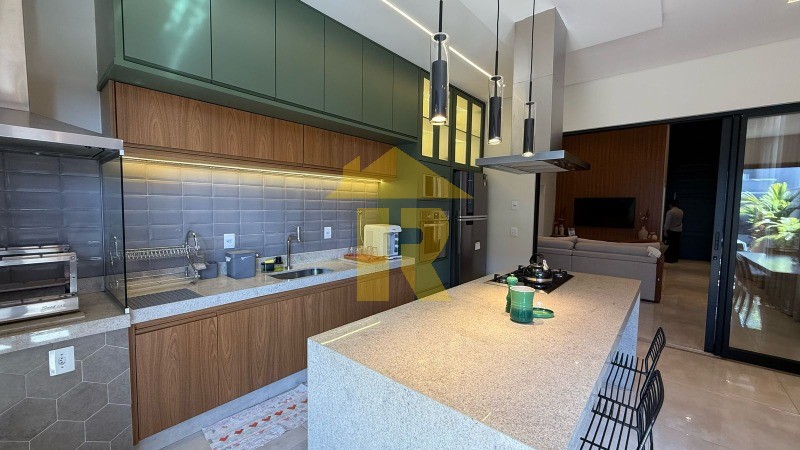 Casa de Condomínio com 3 quartos à venda, 200m² — foto 14 de 41