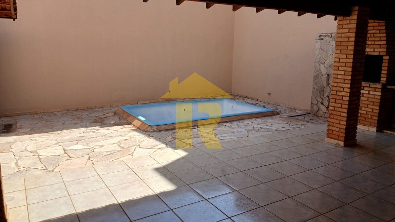 Casa com 3 quartos à venda e aluguel, 147m² — foto 12 de 28
