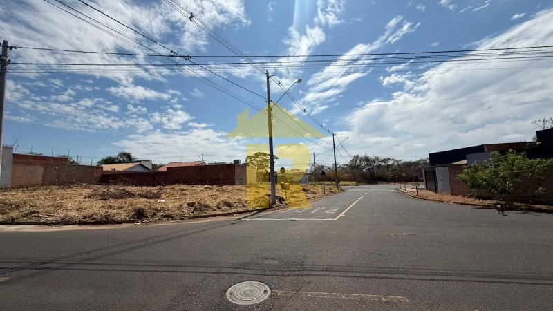Terreno / Lote / Condomínio  à venda, 320m² — foto 3 de 11