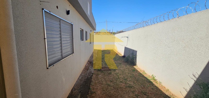 Casa com 3 quartos à venda e aluguel, 120m² — foto 17 de 32