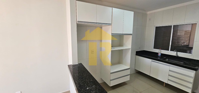 Casa com 3 quartos à venda e aluguel, 120m² — foto 9 de 32