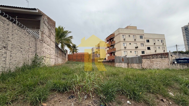 Terreno / Lote / Condomínio  à venda, 525m² — foto 6 de 10