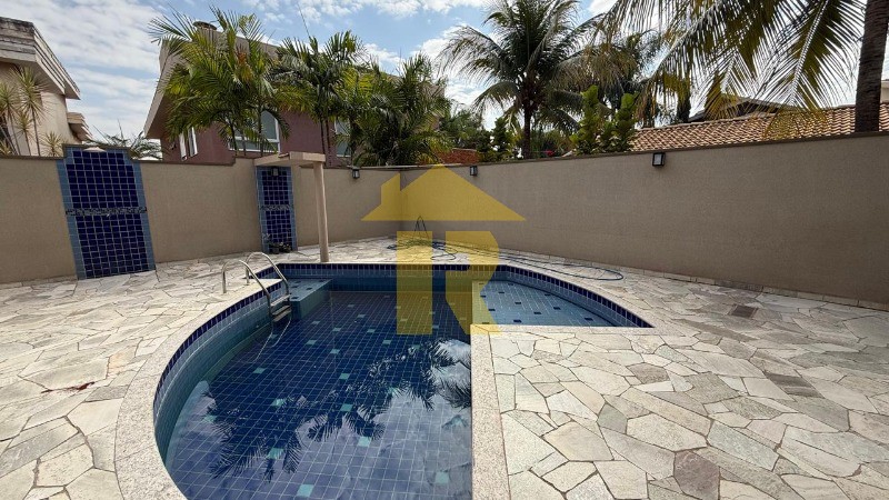 Casa de Condomínio com 3 quartos à venda, 250m² — foto 24 de 47