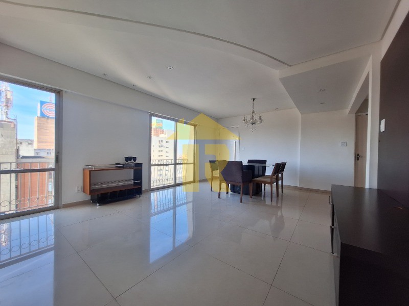 Apartamento com 3 quartos à venda, 110m² — foto 1 de 22