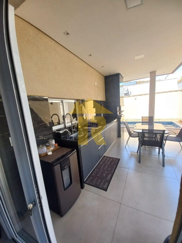 Casa de Condomínio com 3 quartos à venda, 145m² — foto 9 de 39