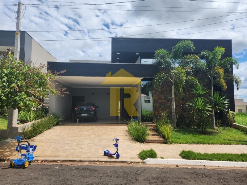 Casa de Condomínio com 2 quartos à venda, 232m² — foto 2 de 22