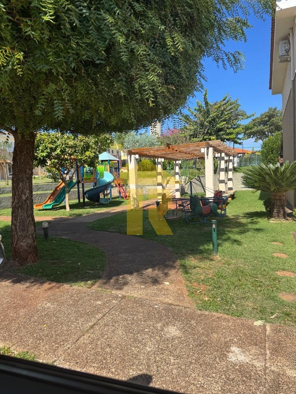 Casa de Condomínio com 3 quartos à venda e aluguel, 154m² — foto 27 de 29