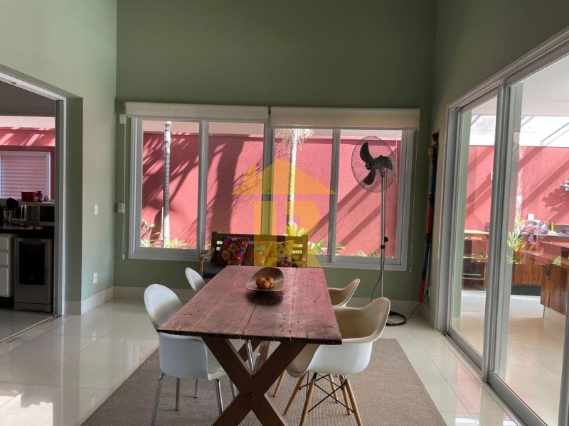 Casa de Condomínio com 4 quartos à venda, 330m² — foto 14 de 28