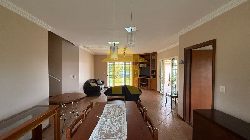 Casa de Condomínio com 4 quartos à venda, 315m² — foto 14 de 26
