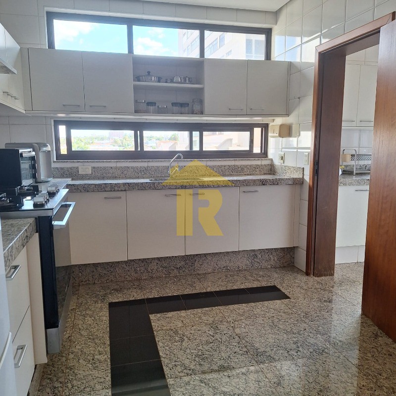 Apartamento com 4 quartos à venda, 255m² — foto 31 de 45